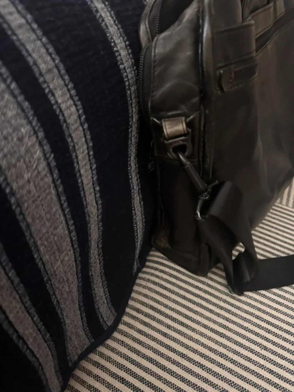 Tumi look carrying durability